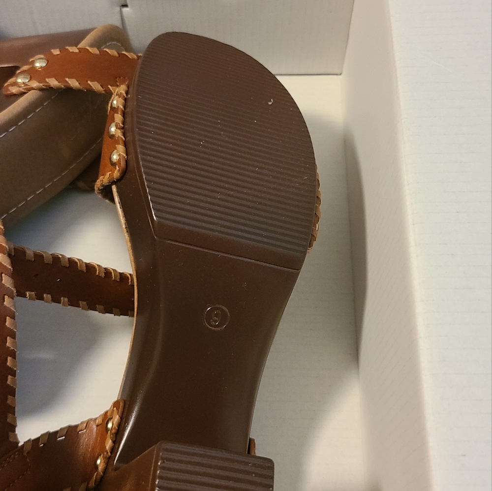 Shoes - Picture 3 of 6